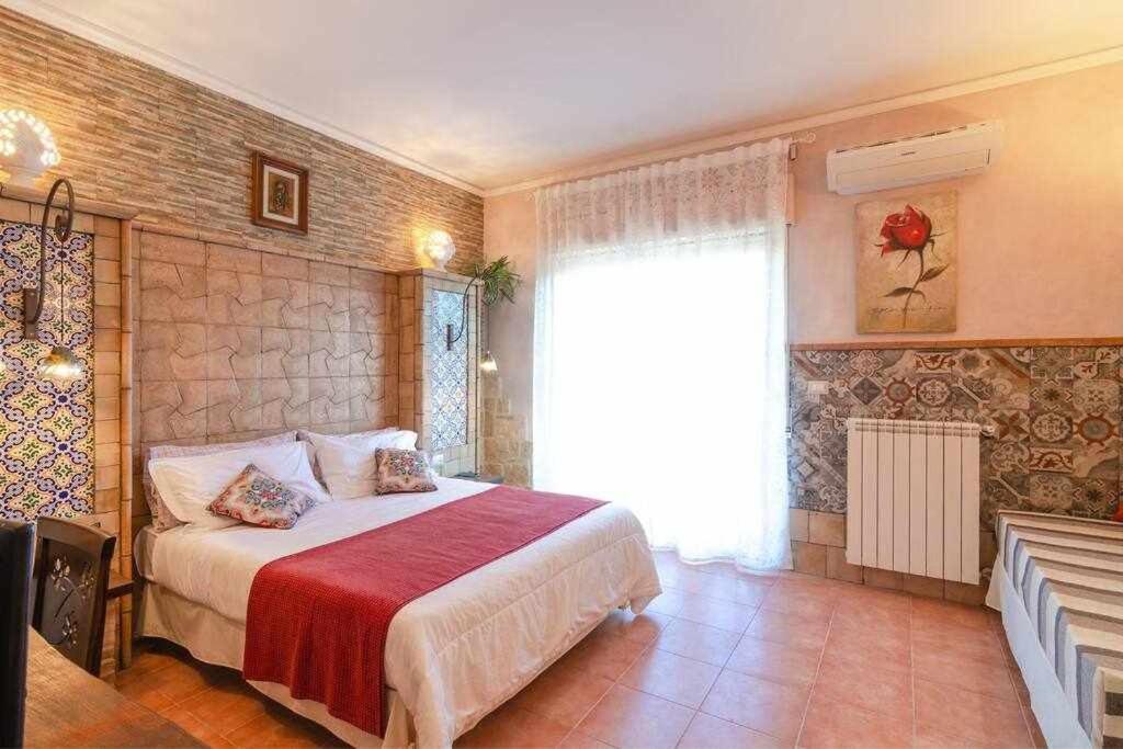 Casa Della Giara Parcheggio Supermercato A 200M Giarre Buitenkant foto